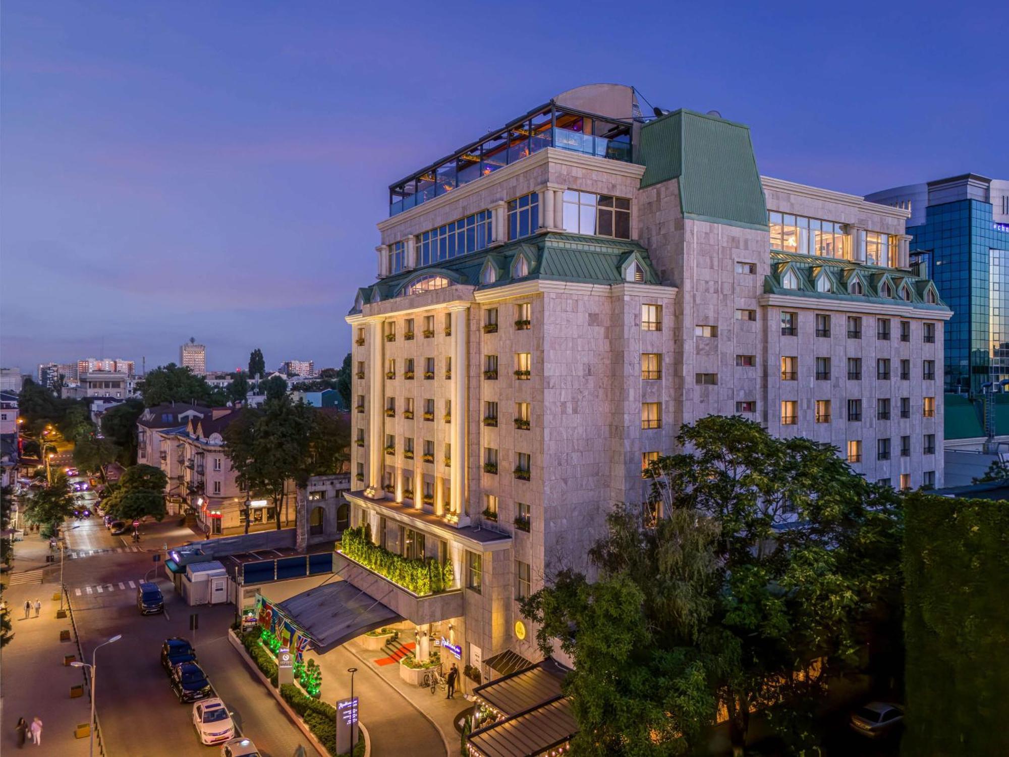 Radisson Blu Leogrand Hotel Chisinau Exterior photo